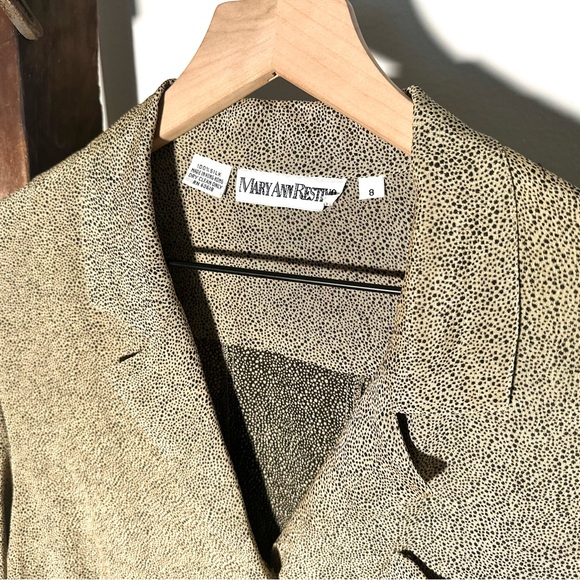 100% Silk Mary Ann Restivp Two Piece Set - Picture 4 of 7